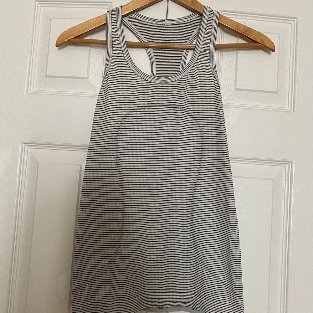 Pre-owned Lululemon Swiftly Tech Racerback